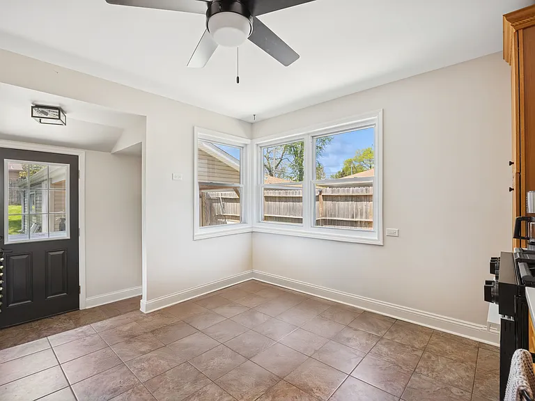 3609 Bobwhite Ln — Photo 3