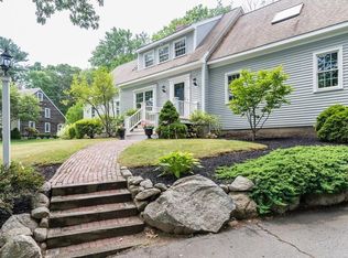 12 Boulder Ln, Scituate, MA 02066