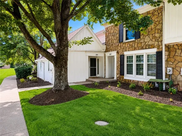 1770 Foxcroft Ln APT 201, Allison Park, PA 15101