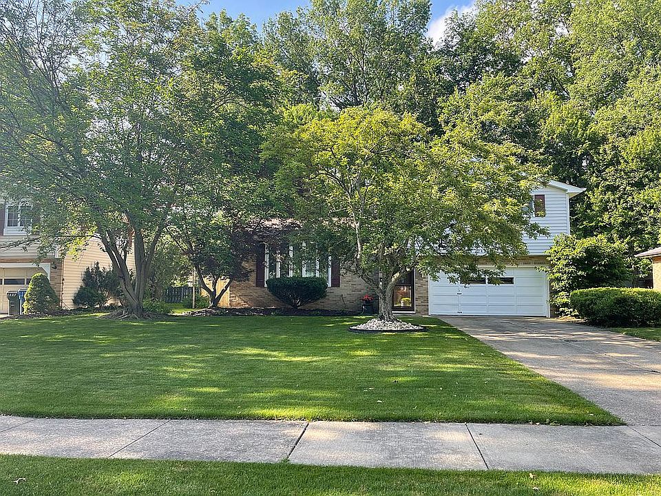 1st image of 24255 Noreen Dr