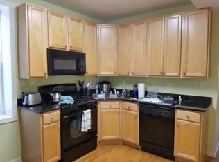 2045 W Fullerton Ave #2F, Chicago, IL 60647