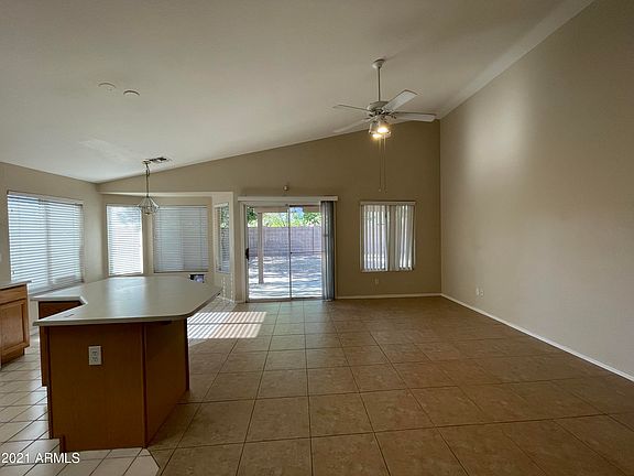 5th image of 2302 E Edna Ave