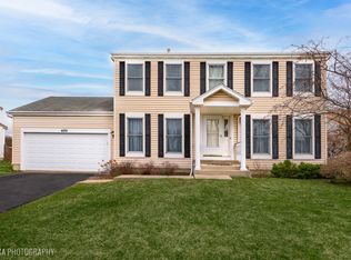 4035 Peartree Dr, Lake In The Hills, IL 60156