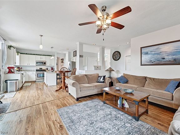 4th image of 4544 Bunker Ln