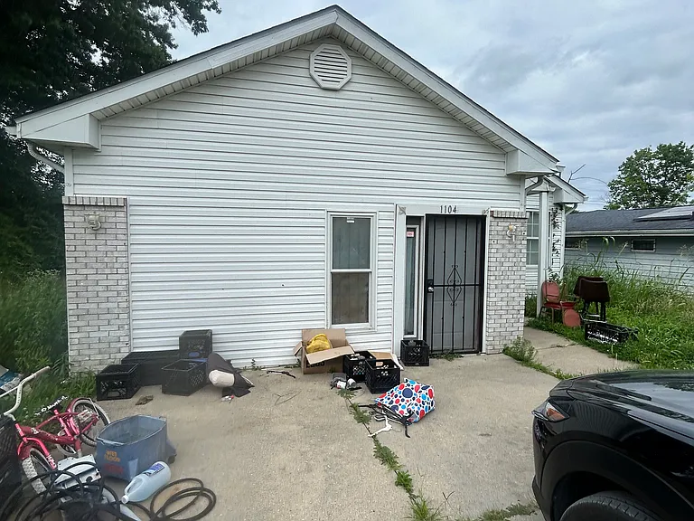 1104 N 41st St — Photo 1
