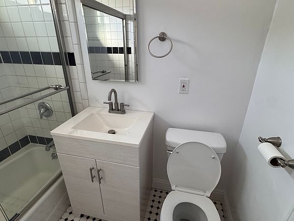 2nd image of 70 Glendora Ave APT 13