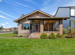 802 Pioneer St, Ridgefield, WA 98642