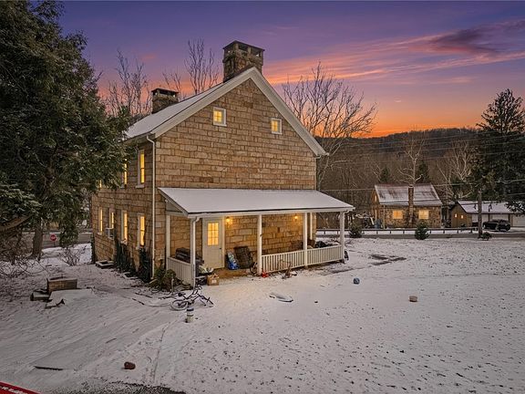 2nd image of 105 Bauer Rd