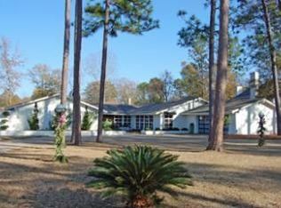 102 Fairmont Pl, Hattiesburg, MS 39402