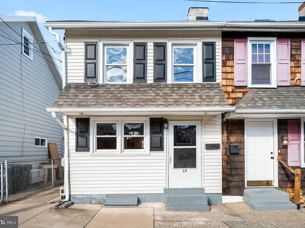 17 Morgan St, Phoenixville, PA 19460