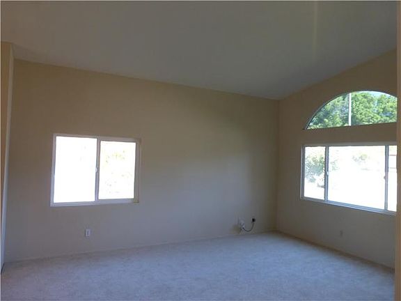 4th image of 1327 Mimosa Ct