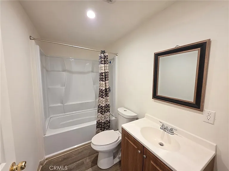 6911 Baird Ave #1/2 — Photo 6