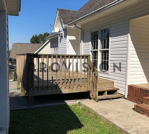 5th image of 1973 Weston Hills Dr NW