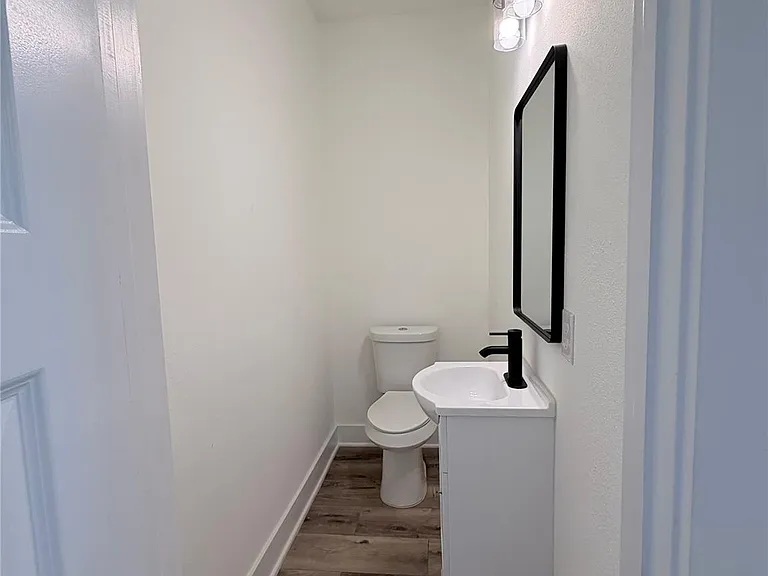 1417 Kramer Ln #2 — Photo 22
