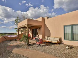 10 Mesa Encantada Ave, Ranchos De Taos, NM 87557