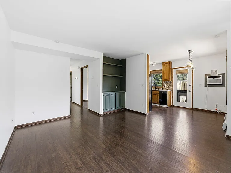2701 Stover St #G17 — Photo 2