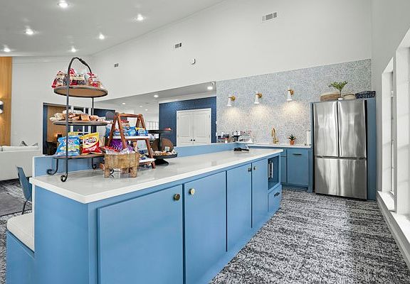 4th image of 6100 SW 45th Ave #312