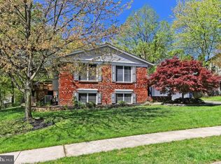 6908 Rochambeau Pl, Springfield, VA 22153