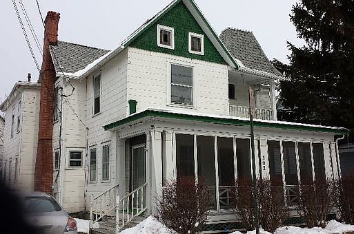 2nd image of 302 E 4th St