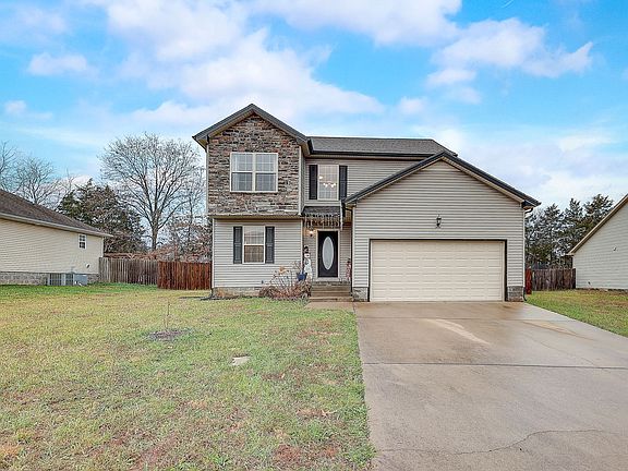 4th image of 1104 Freedom Dr