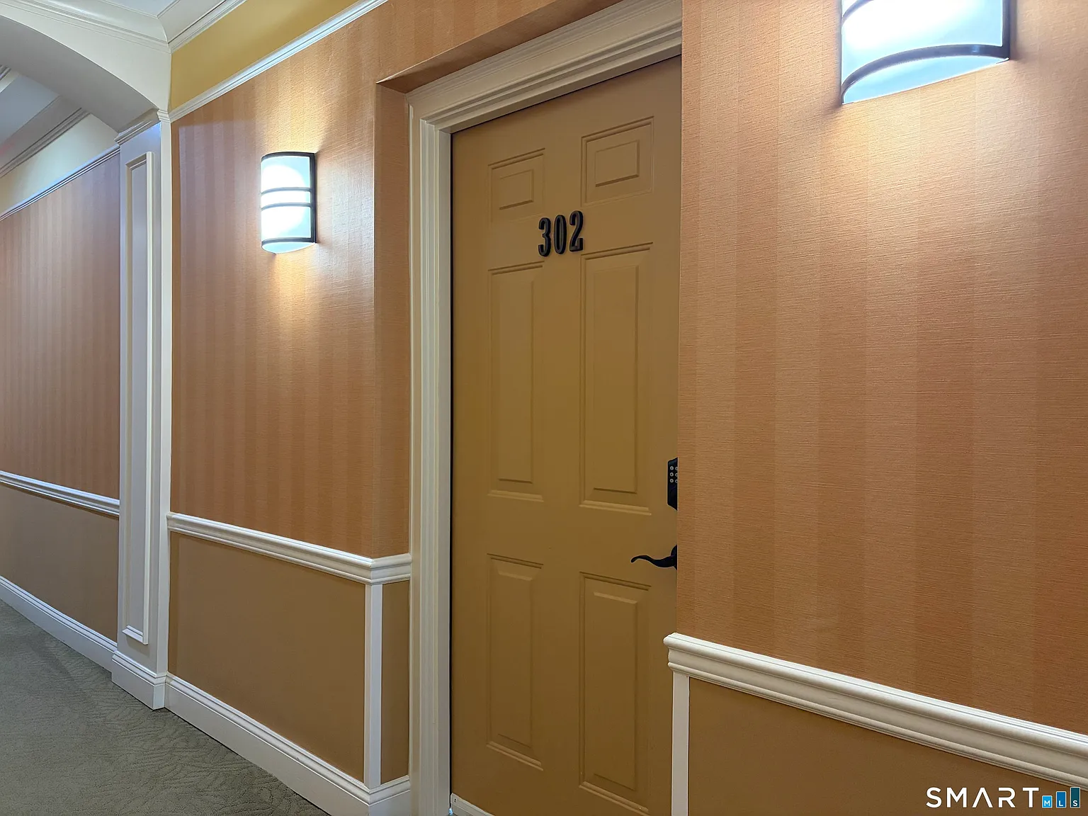 2 bed, 2.0 bath, 1067 sqft, $2,950 — Photo 3