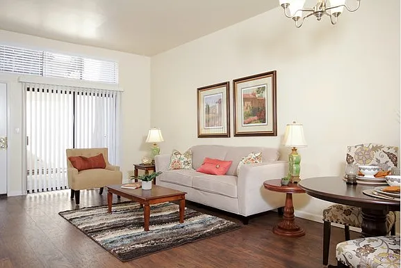 300 - 330 Parker Avenue in Rodeo — Photo 3