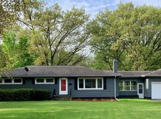 197 Circle Dr, Springfield, IL 62703