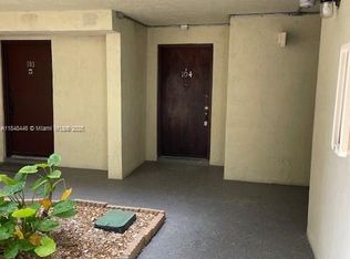 8933 SW 123rd Ct APT 104, Miami, FL 33186