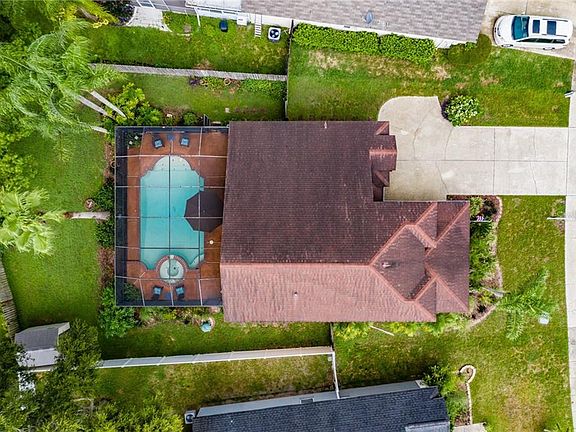 4th image of 3074 Bentley Dr