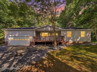 33 Huckleberry Dr, East Stroudsburg, PA 18302