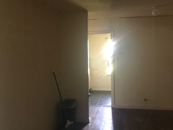 3rd image of 4738 Brinkley St