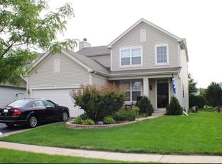 221 Breckenridge Dr, Gilberts, IL 60136
