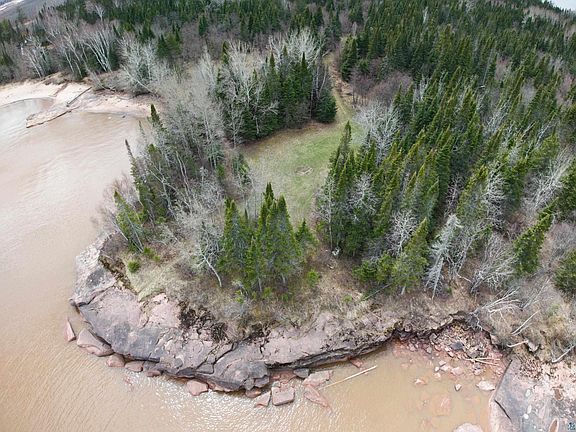 2nd image of 84 Quarry Point Rd