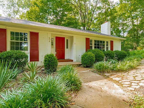2nd image of 512 Woodland Dr