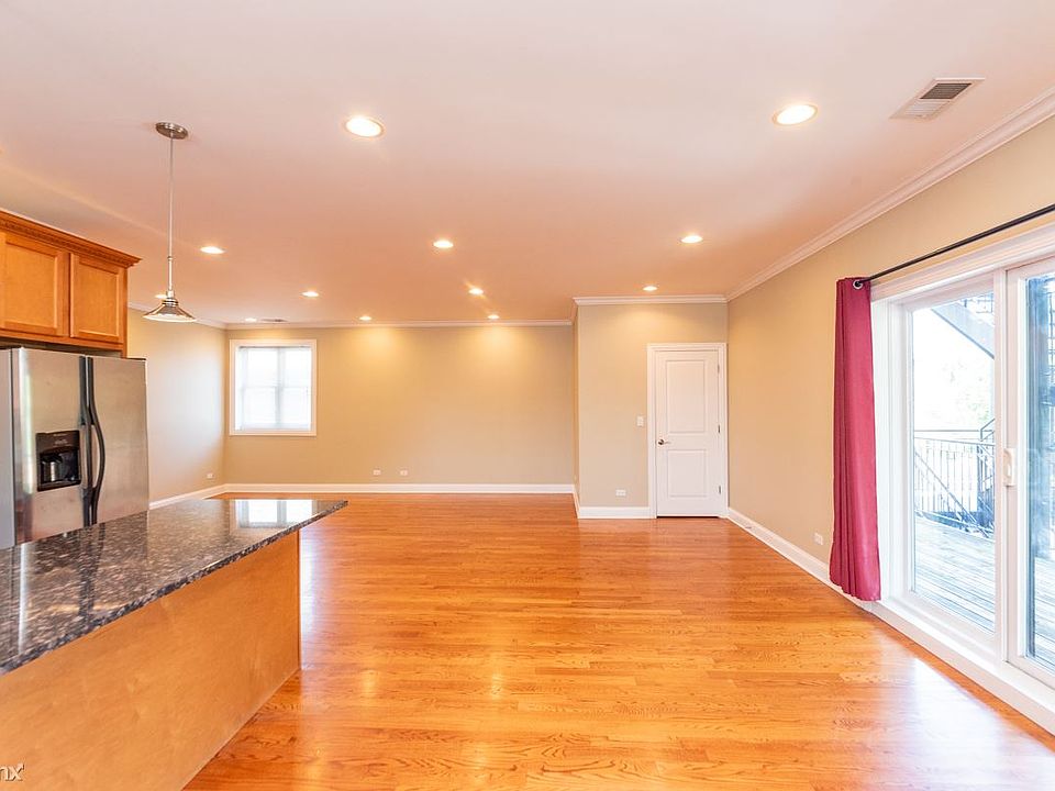 1691077082-2023_7_7_6155_N_Ravenswood_Unit_2_MLS_ONLY_19