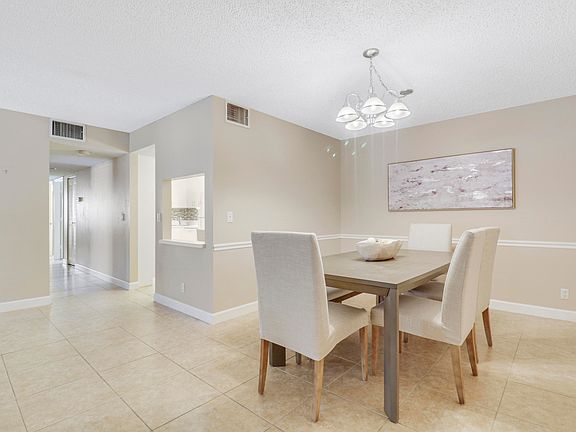 5th image of 1995 SW Silver Pine Way #119-A1