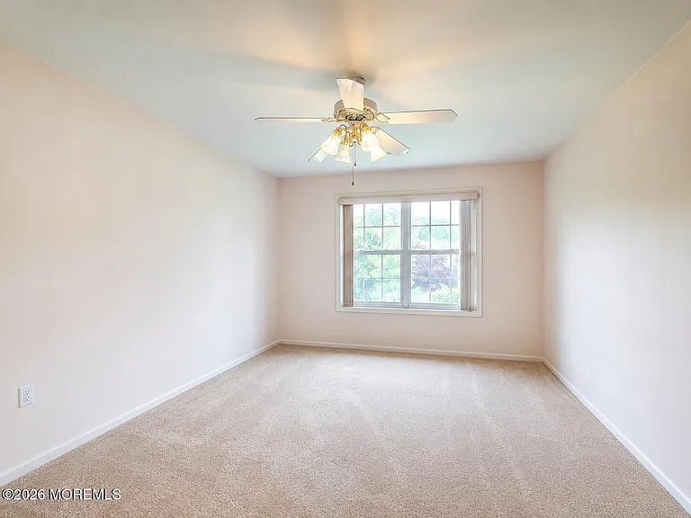 761 Banyan Ct — Photo 7