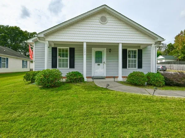 1770 Berkley Rd, Kernersville, NC 27284