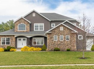 2625 Macduff Dr NW, North Canton, OH 44720