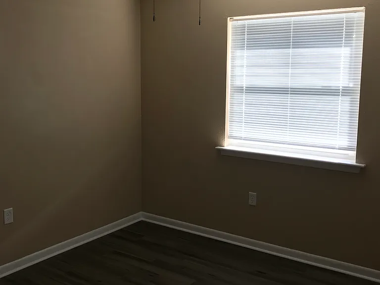 118B G St — Photo 11