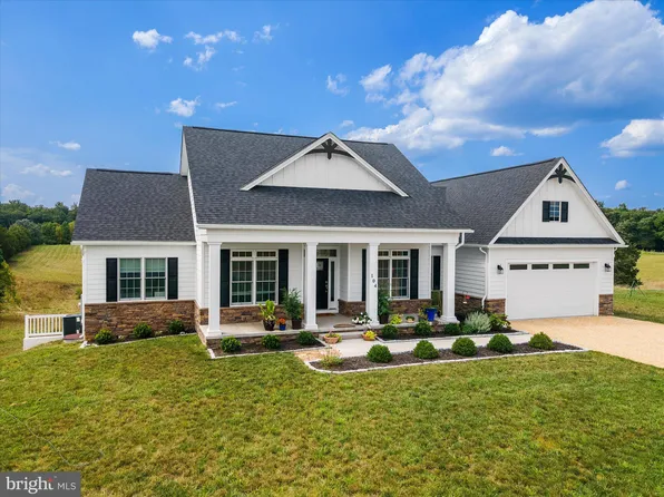 104 Gruver Grade Dr, Middletown, VA 22645