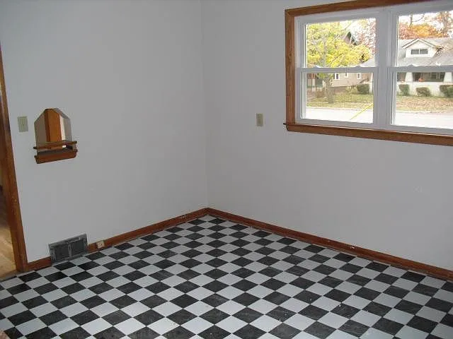 808 Pauline Blvd — Photo 5