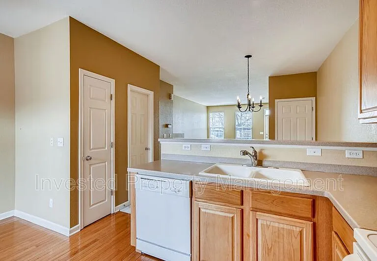4061 W 118th Pl — Photo 3