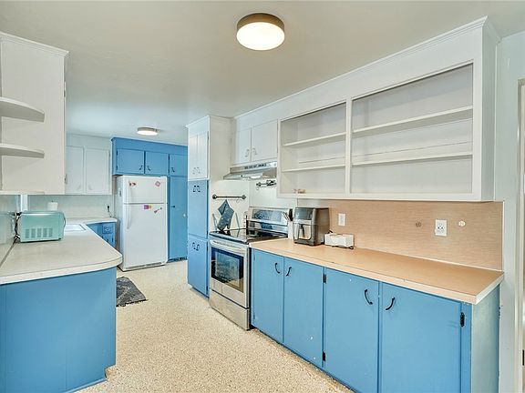 4th image of 144 Mann Rd