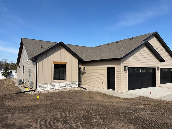 3rd image of 117 Altavista Dr