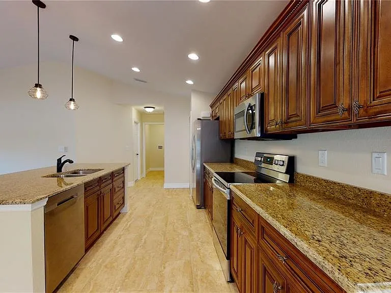 4851 Kennett St — Photo 18