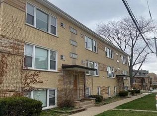 6631 23rd St #2W, Berwyn, IL 60402