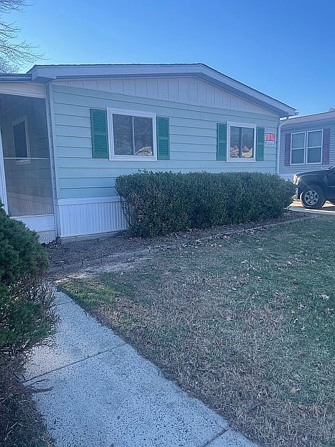 1st image of 340 New Hope Ln