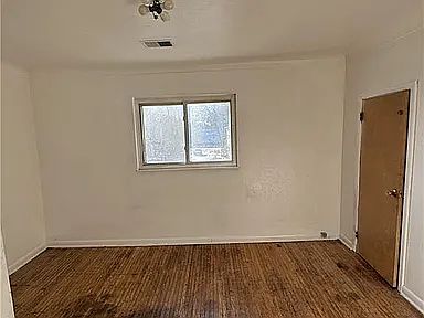 1st image of 3104 Franklin Ave #2