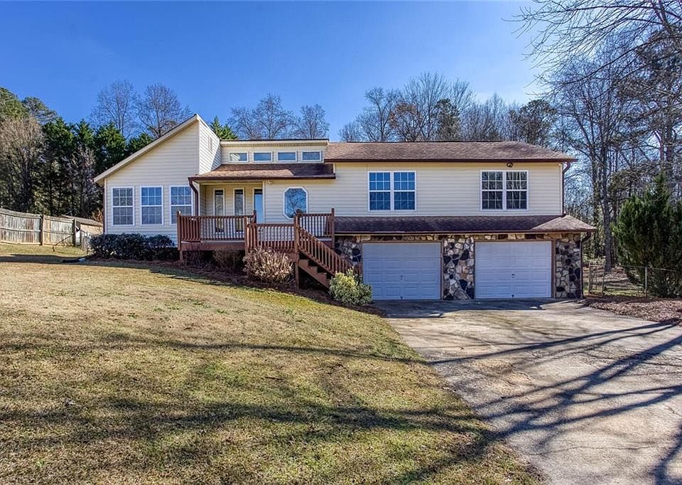 1st image of 208 Windfield Dr